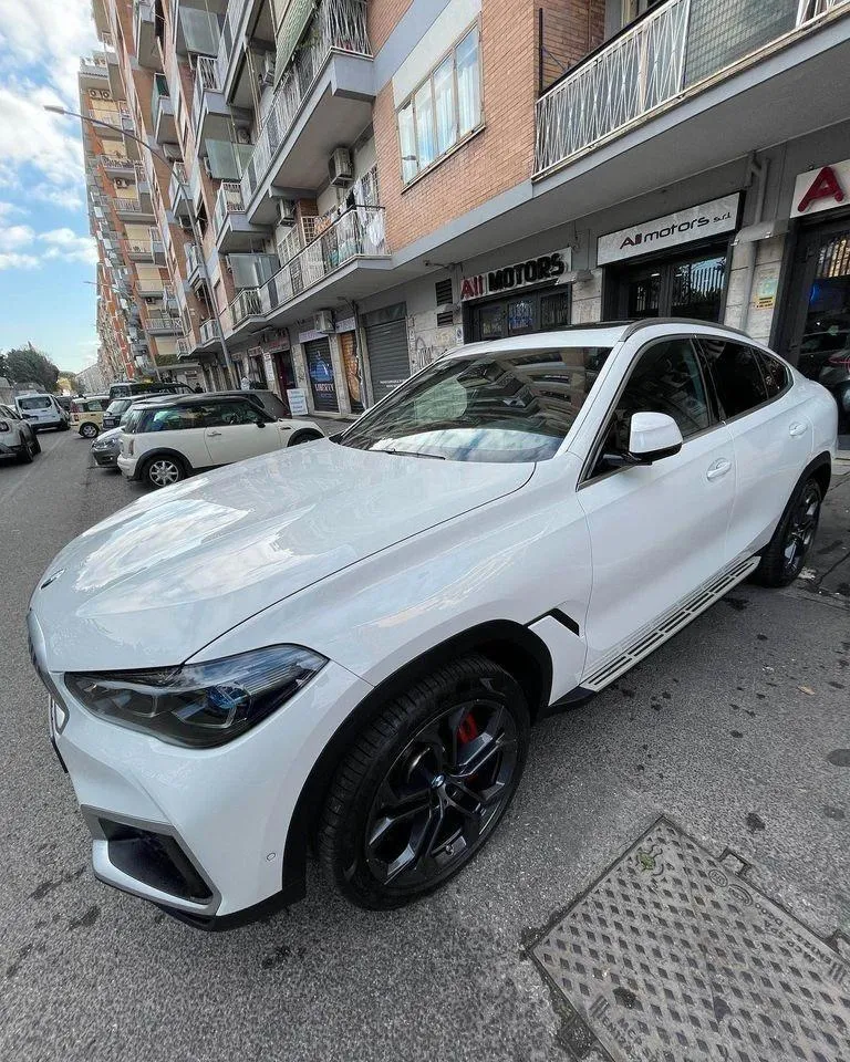 BMW X6 Image 3